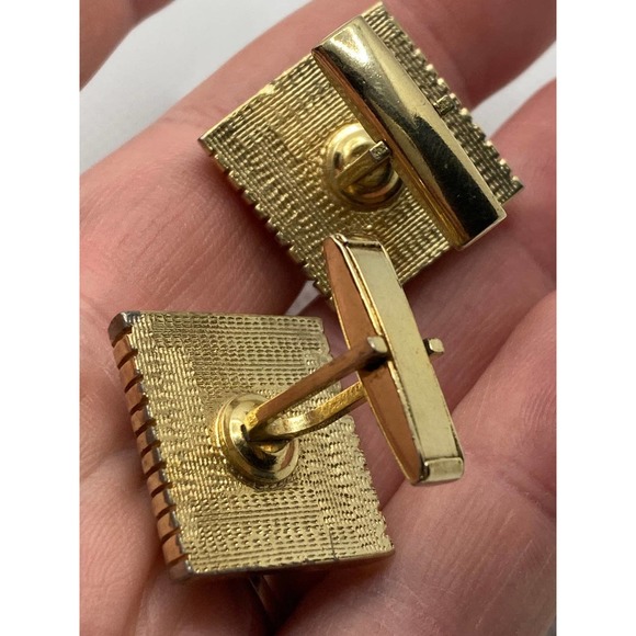 Vintage Gold Tone Confetti Cuff Links - Picture 3 of 3
